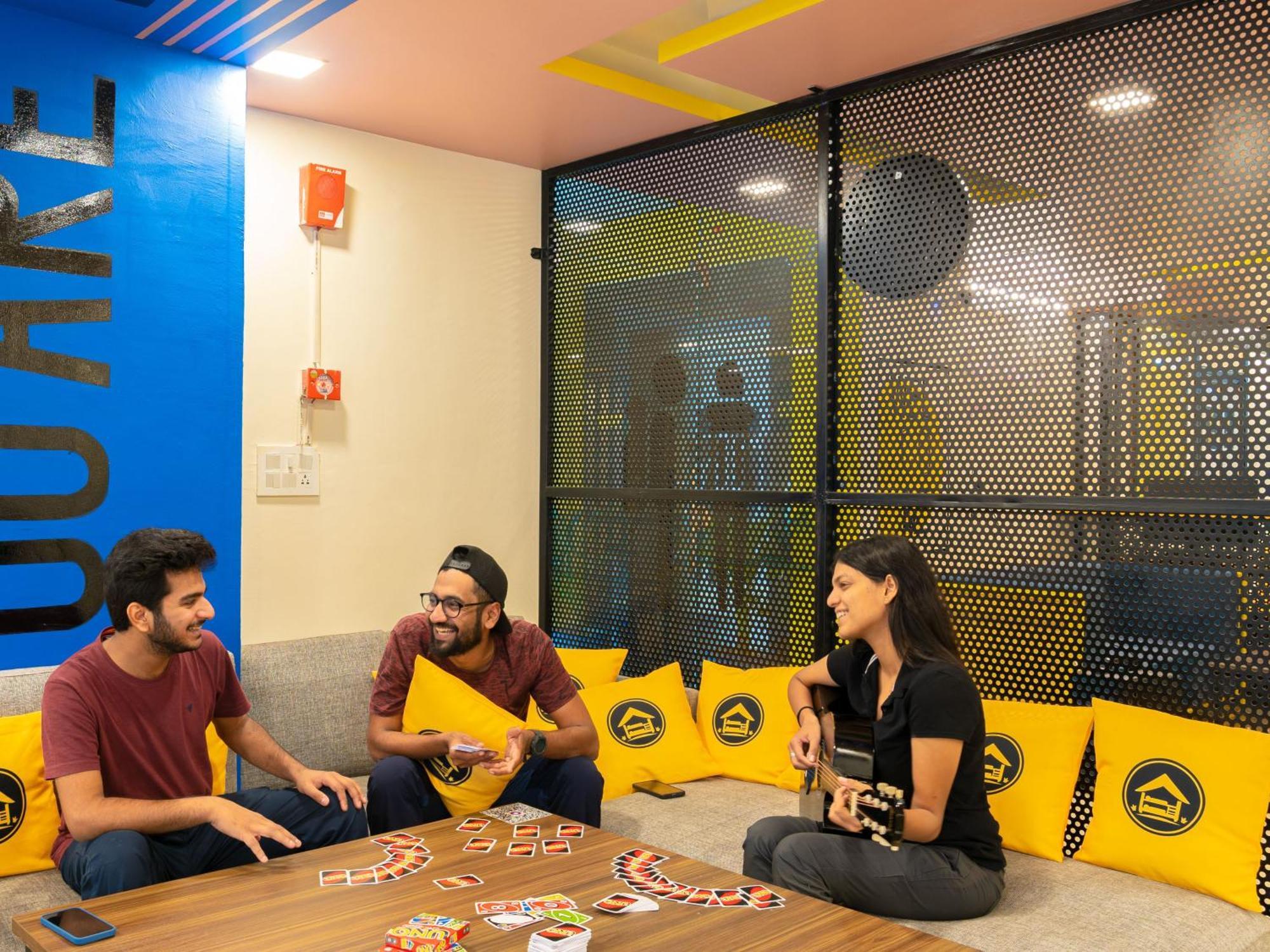 The Hosteller Dehradun Esterno foto