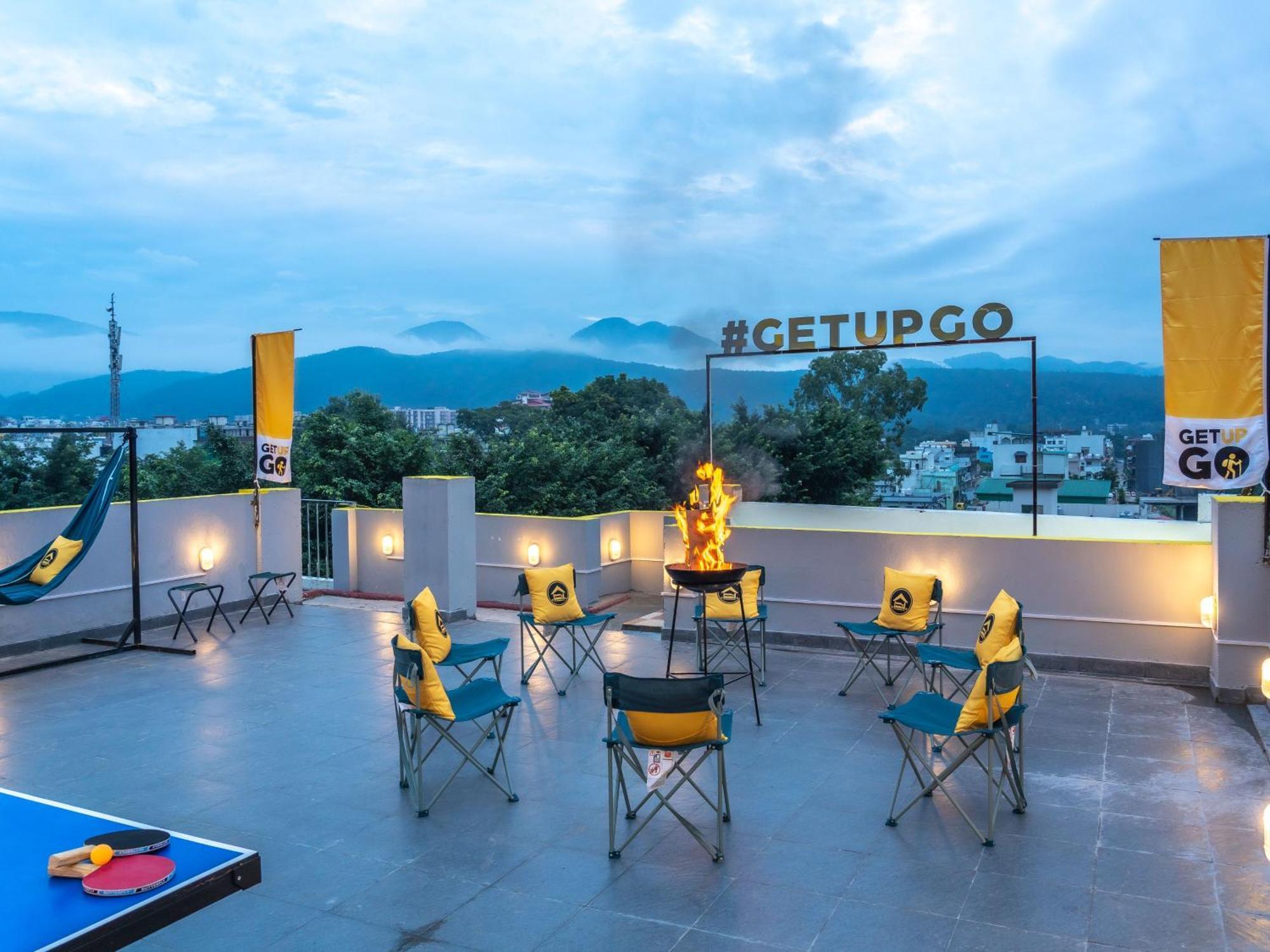 The Hosteller Dehradun Esterno foto