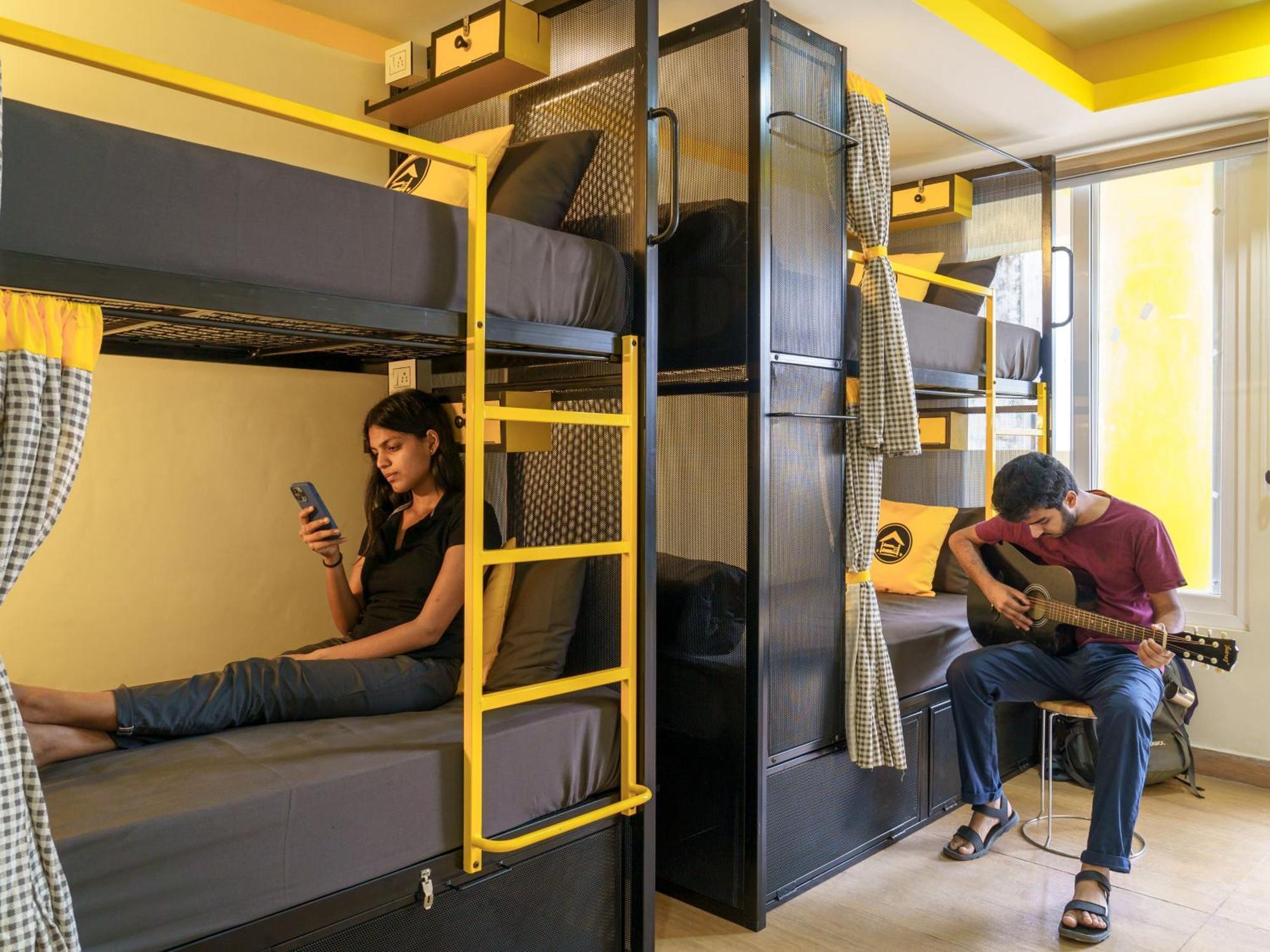 The Hosteller Dehradun Esterno foto