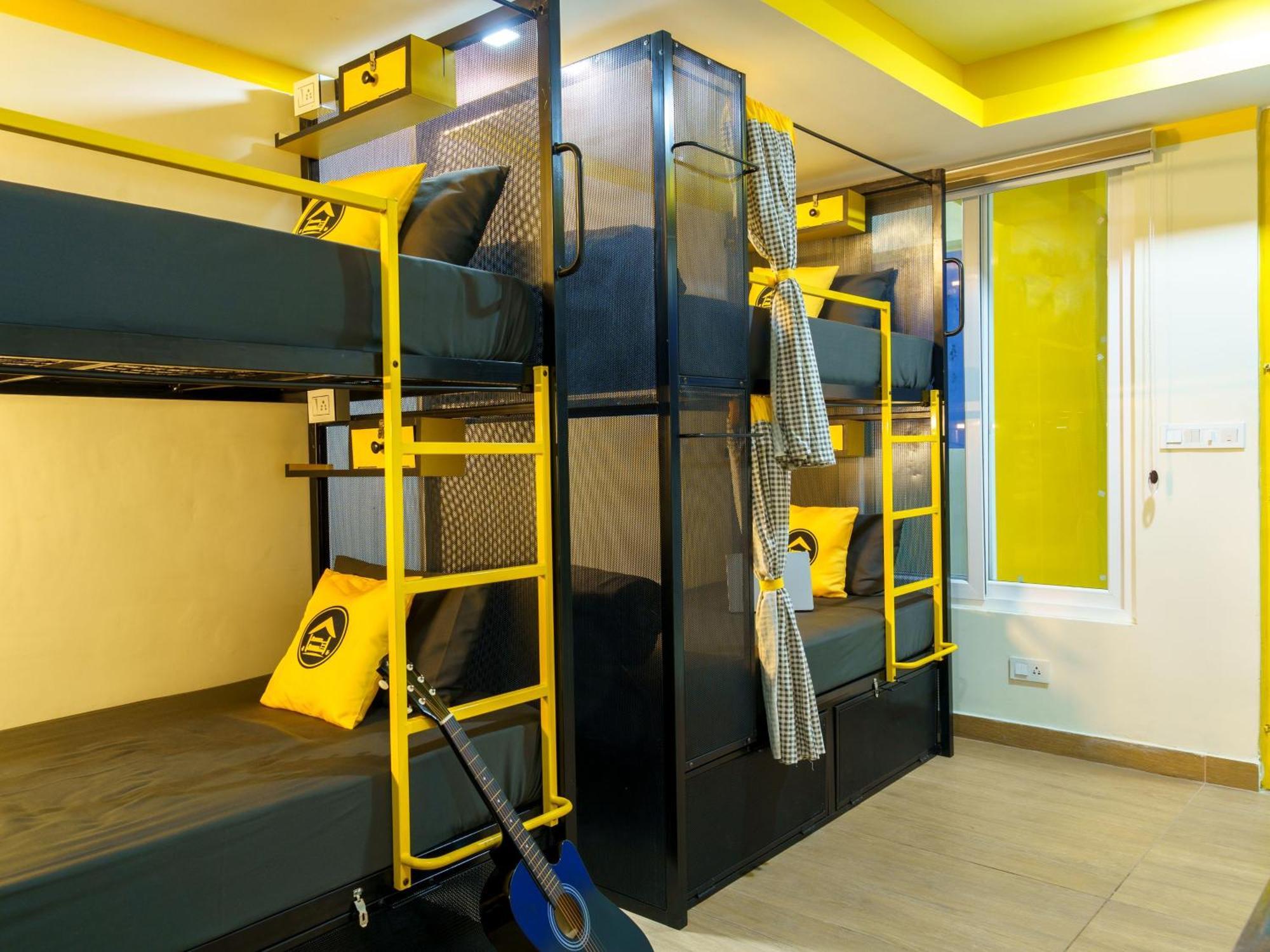 The Hosteller Dehradun Esterno foto