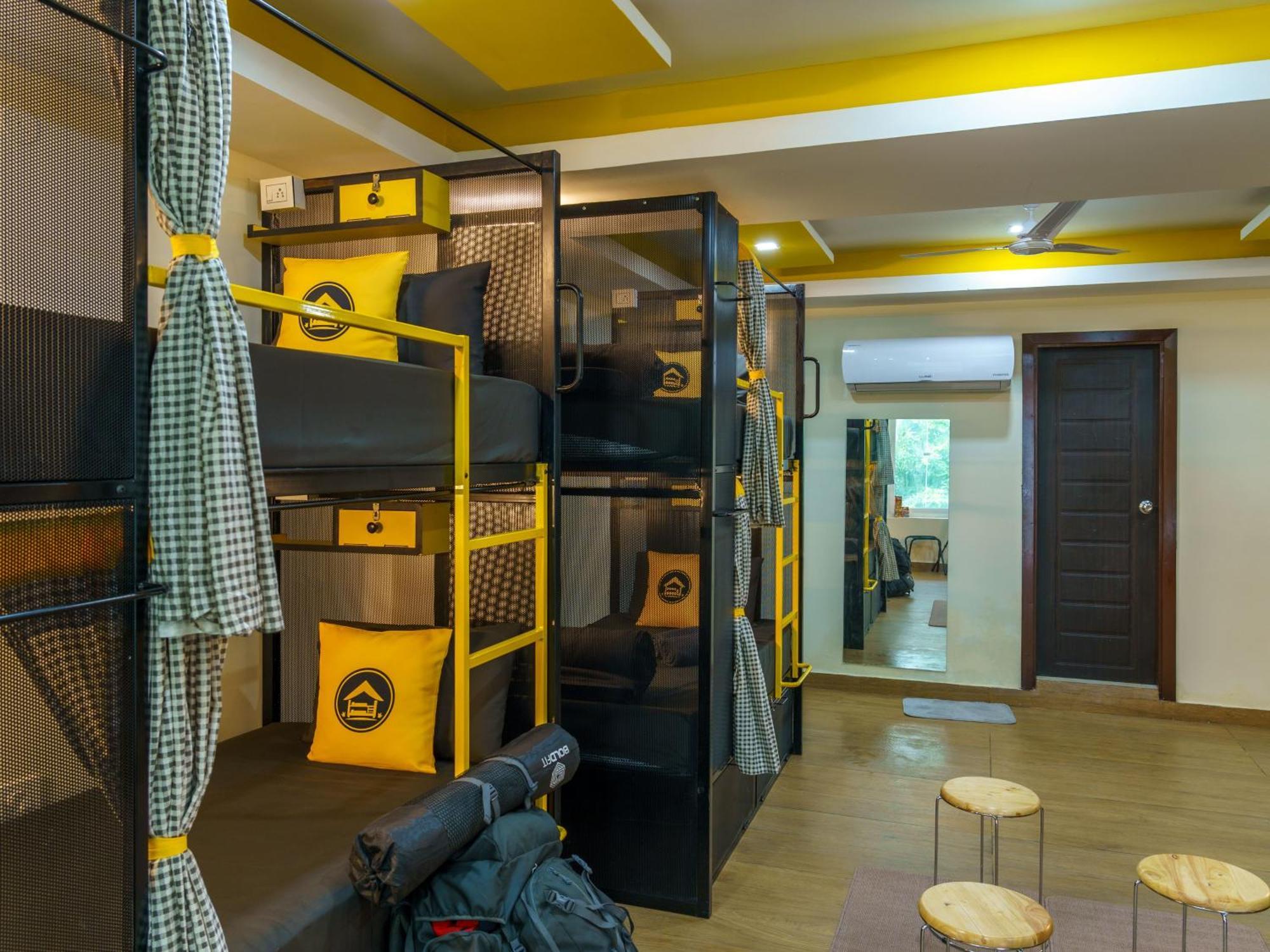 The Hosteller Dehradun Esterno foto